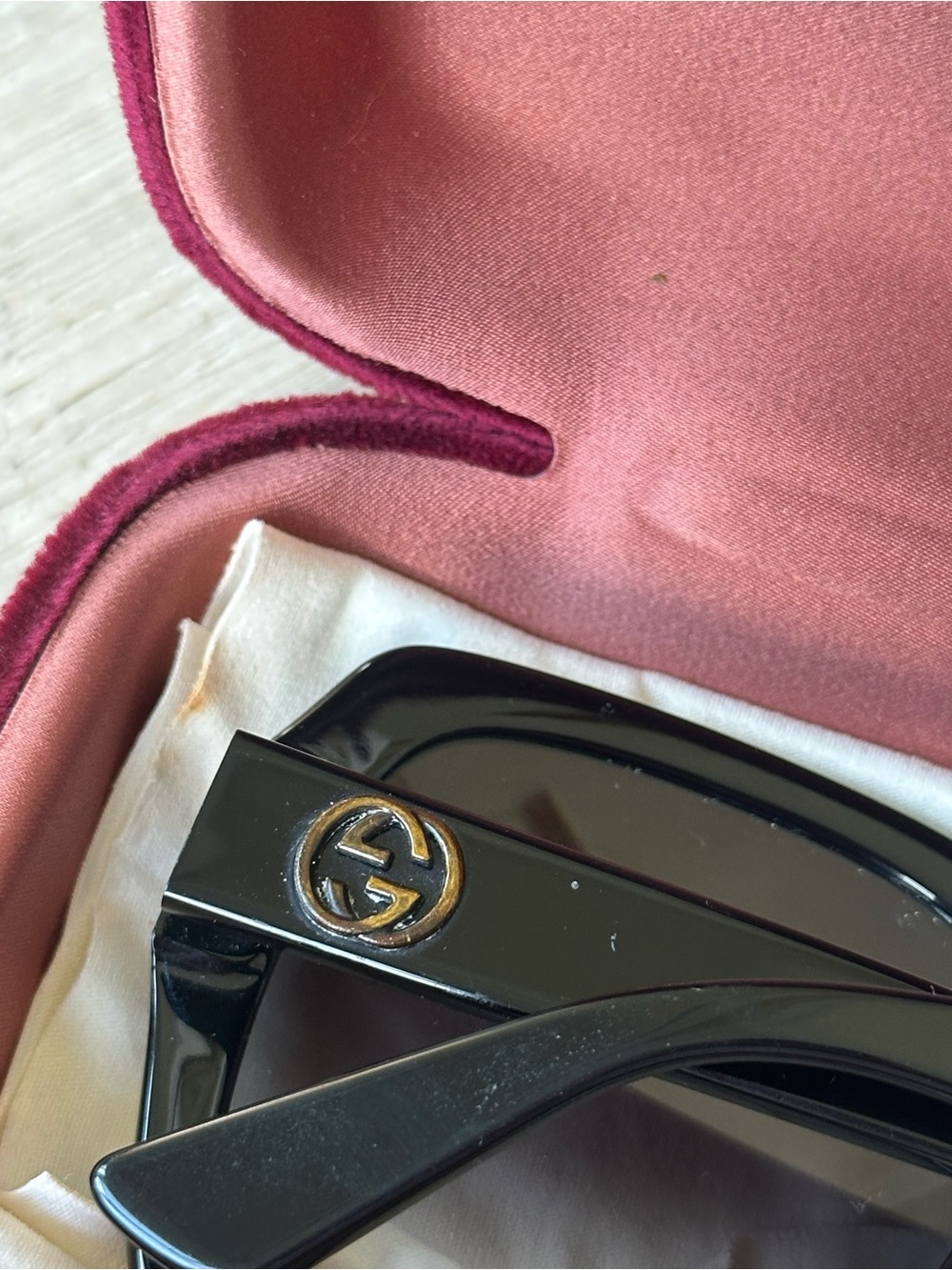 Gucci Women’s Black Oversized Square Sunglasses with Gradient Lenses - Picture 3 of 7